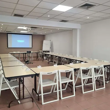 מלון Ibis Budget Centre 2*
