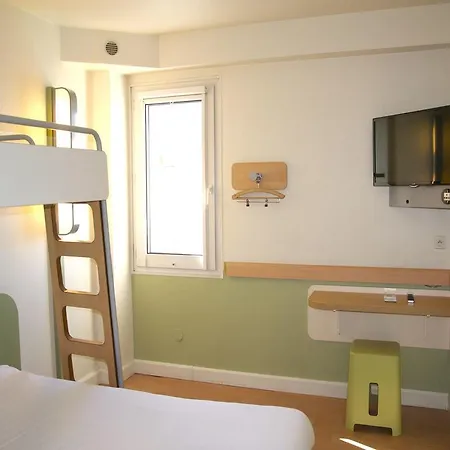 Ibis Budget Centre מלון