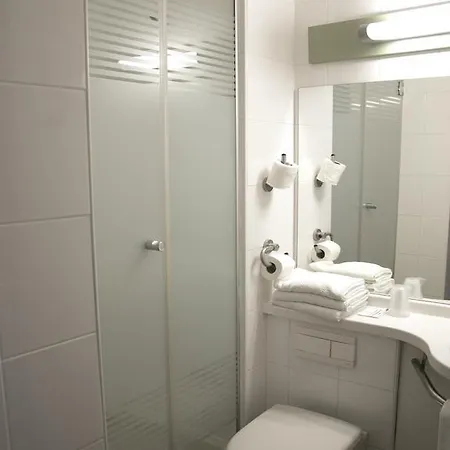 Otel Ibis Budget Centre 2*