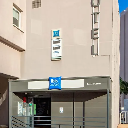 Ibis Budget Centre 2*