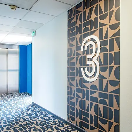 Ibis Budget Centre 2*