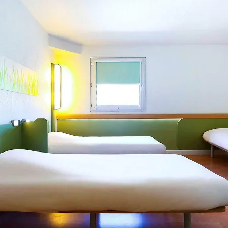 Ibis Budget Centre Hotel 2*