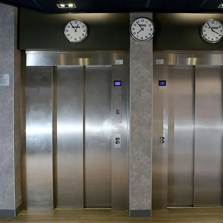 Hotel Ibis Budget Centre 2*