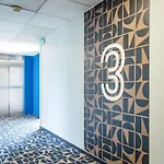 Ibis Budget Centre 2*