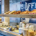 Hotel Ibis Budget Centre 2*