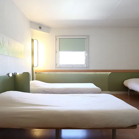 Ibis Budget Centre Hotel 2*