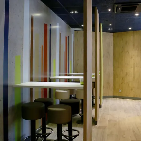 Ξενοδοχείο Ibis Budget Centre 2*