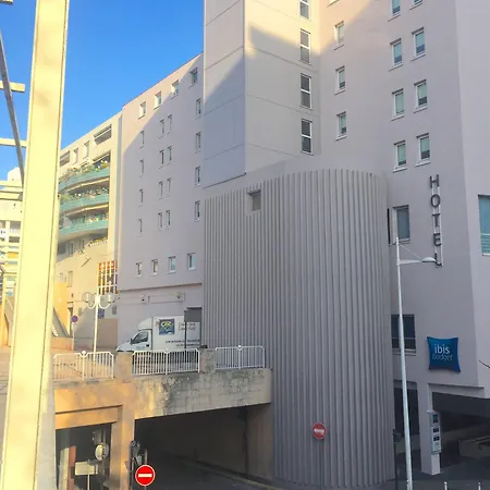 Ibis Budget Centre 2*